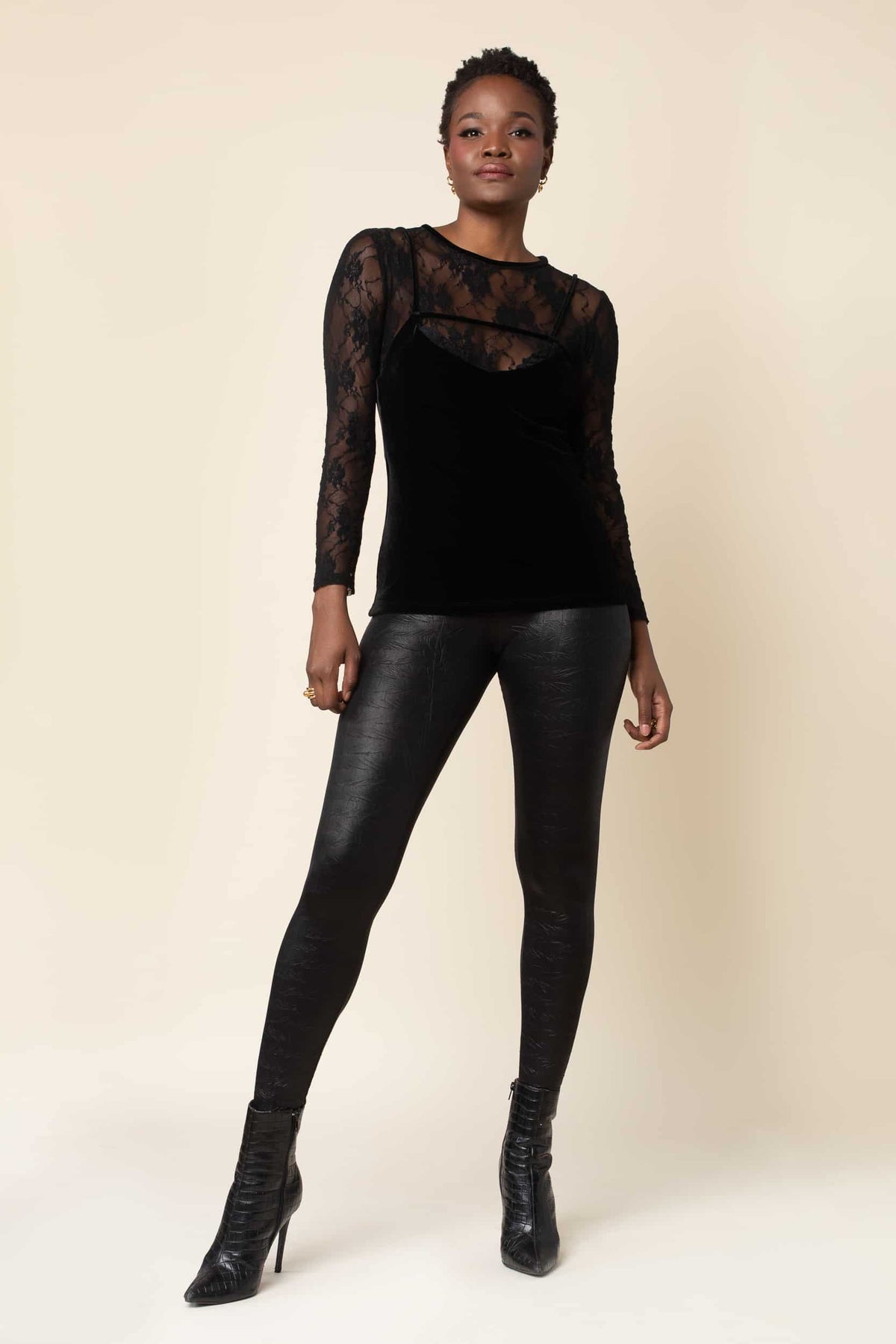 Black Shiny Leopard Textured Leggings – Brunelle Boutique